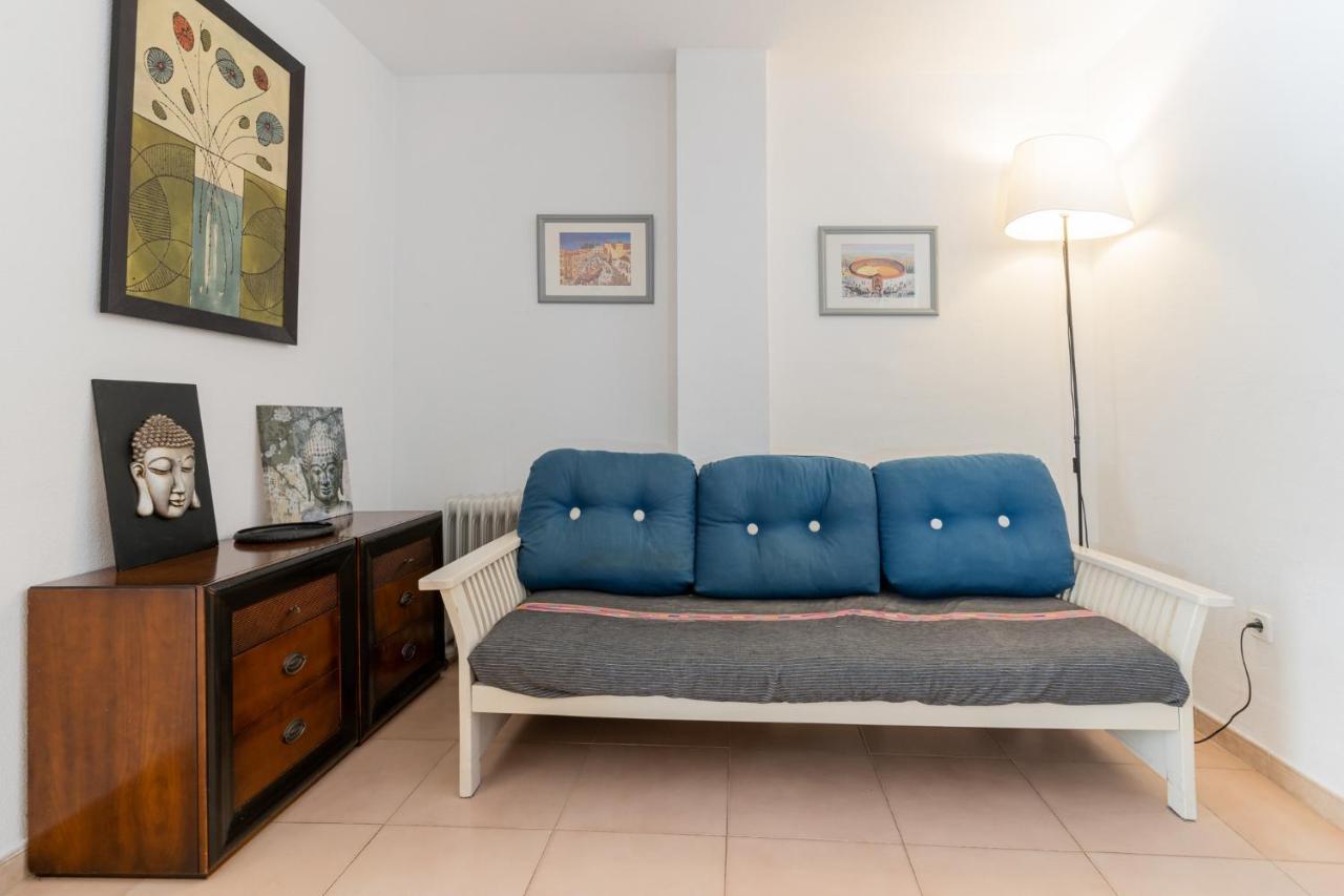 Lovely Apartment Next To The Beach 托雷莫利诺斯 外观 照片